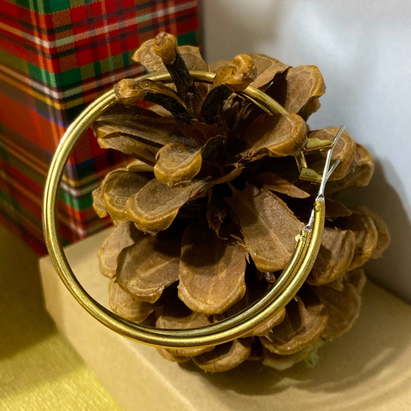 Museum Collection Nickel Free Gold-tone large thin hoop earrings 2" - Picture 1 of 3